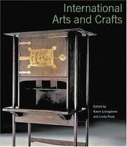 International arts and crafts / edited by Karen Livingstone and Linda Parry.